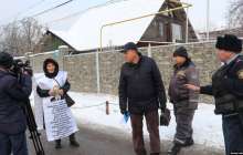 "Қытайда 13 жыл түрмеде отырып, саяси лагерьде болған күйеуім Қазақстанға қайта алмай отыр"