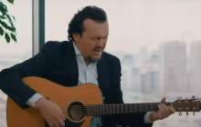 "Мың келінге татитын бір келін": Жұбаныш Жексенұлы италиялық келіні туралы сыр шертті (видео)