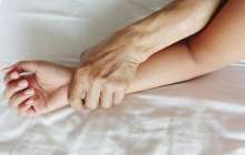 "Суға батырып, бүкіл ауылға масқаралаймын деп қорқытқан": Қарағанды облысында зорланған қыздың әкесі жанайқайын жеткізді