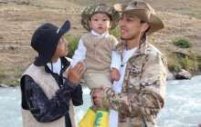 «Әкесінен аумай қалған» – Желіде Ерке мен RaiM-нің отбасылық фотолары қызу талқылануда