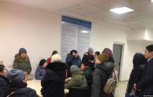Нұр-Сұлтанда бір топ ана жәрдемақының жаңаша төленуіне наразылық білдірді