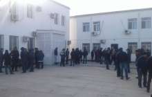 Қытайлық мердігер компания жұмысшылары жұмыссыз қалғандарына наразы