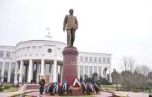 Өзбекстанның жаңа имиджі. Онда Ислам Каримовқа орын бар ма?