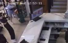 «Екеуі де бір еркекпен қарым-қатынаста болған»: Павлодарда екі әйел төбелесіп қалды