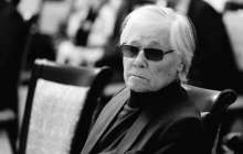 Белгілі драматург Исраил Сапарбай дүниден өтті