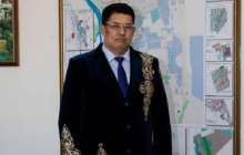 Павлодар әкімі жұмысқа шапанмен келді (фото)