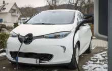 Көпбалалы аналар мен электромобильдерге автотұрақ тегін болады