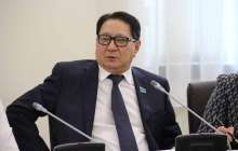 Бір адамға 19 млн: Депутат медициналық сақтандыру қоры басшыларының сыйақысына шүйлікті