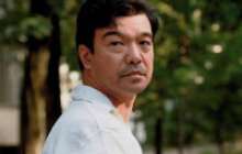 «46 жасымда аутизммен ауыратынымды білдім»: Танымал актер ұлы мен өзінің дертке  шалдыққанын айтты