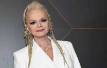 Карагандинцы недовольны: они требуют отменить концерт Ларисы Долиной