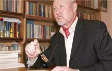 Бүгін Ақселеу Сейдімбектің туған күні