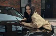 Футболшы Еркебұлан Сейдахмет әйеліне қымбат көлік сыйлады (видео)