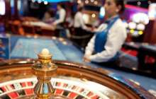 "Жастар тәжірибесіз" - Казинода ұсталған әскерилерге байланысты Қорғаныс Министрі пікір білдірд.