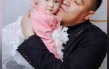 "Әкесінен аумайды". Қайрат Түнтеков алғаш рет қызын көрсетті