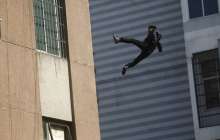 Юбка киіп келгені үшін мазақтаған: Алматыда оқушы 11-қабаттан секіріп мерт болды