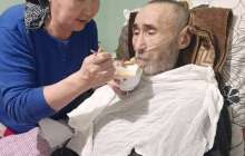 Арон Атабек әйелімен 2005 жылы ажырасқан — Әпкесі