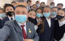 «Алматының жыл мұғалімі» атанған ұстаз әр сабағының 5 минутын Абайға арнайды