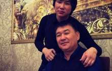 Қайрат Нұртас әкесінің туған күніне Lexus 570 сыйлады(Видео)