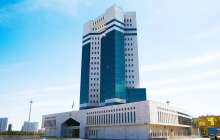 "Үкімет Ресейден қоқып, латын әліпбиінің дұрыс нұсқасын ұсына алмай отыр"