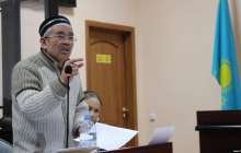 Белсенді Қайырлы Омар бостандыққа шықты