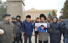 Оралда белсенділер Дулат Ағаділді еске алды