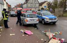 Германиядағы карнавалда 30 адамды көлік қақты