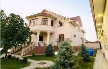 Заттыбек Көпбосынұлы хан сарайындай үйін 185 миллионға сатпақ