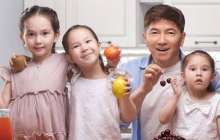 Сәкен енді компот сатуды кәсіп қылмақ