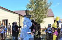 Ауыл тұрғындары өз қаржысымен Әлихан Бөкейханға ескерткіш орнатты