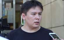 "Мұның бәрі саяси репрессия". Жанболат Мамай қақаған аязда 10 сағатқа жуық ұстағанын айтты