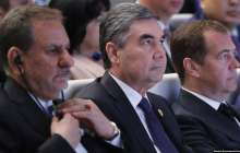 Түркіменстанда 40 жастан асқан шенеуніктер президент сияқты ақ шашпен жүруі тиіс