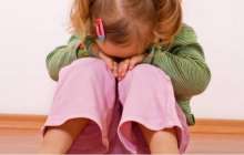 "Жыртылып кеткен": Орал тұрғыны балабақшадан келген қызының жыныс мүшесі қанағанын байқаған