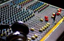 Енді фонограммамен ән айтқандар 4 миллион теңге айыппұл арқалайды