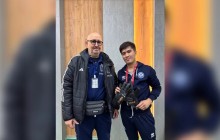 «Уәдесінде тұрды»: Тибо Куртуа өзі келмесе де, Астанадағы жанкүйеріне қолғабын беріп жіберген