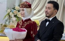 "Екі аптада үйленуге шешім қабылдадық": Дәурен Айдарқұлов үшінші әйелімен қалай танысқанын айтып берді