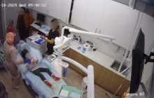 “ Дефибрилляторды қолданбадық”: Үш жасар қызға наркоз берген анестизиолог сот алдында жауап берді