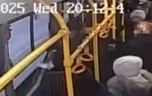 Астанада автобусқа мінген екі әйел орынға таласып, төбелес шығарды