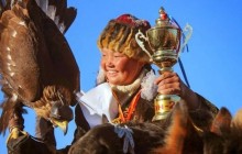 Әлемге әйгілі бүркітші қыз Айшолпан тұрмысқа шықты