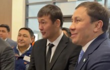 Геннадий Головкин мен Шавкат Рахмонов Көкшетауда көпшілікпен жүздесті