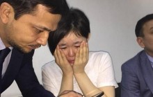 "Ақжарқын елге қайтарыла ма?" – Қытайда тар қапаста отырған қазақ қызы туралы тың дерек шықты (ВИДЕО)