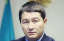 Маңғыстау облысының әкімі 1,9 млн теңге жалақысынан некесіз туған баласына қанша алимент төлейтінін айтты