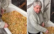 “Қандай жиіркенішті”: Ваннаға оливье салатын жасаған әжей сынның астында қалды