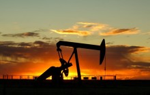 Трамп Венесуэла мұнайын сатудан түскен қаражатты бұғаттау туралы жарлыққа қол қойды