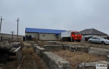 «Қазылған аула, жиналған кілем, қызыл бояу»: Атырауда жоғалған отбасы ісі бойынша жаңа деректер шықты