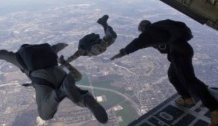 Парашюті ашылмай қалып көз жұмған 18 жасар сарбаздың өліміне кінәлілер сотталды