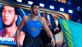 Ризабек Айтмұқан АҚШ палуанын жеңіп тұрып жеңіліп қалды