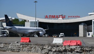 «Бір тамшы су тамбасын!» – Нәлібаев тәртіпті Алматы әуежайынан бастады