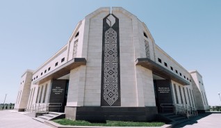 Саяси қуғын-сүргін сюжеті: қызыл террордан қашып құтылған адам