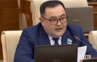 “Қазақ тілі - кедейлердің тілі”: Депутат қазақ тілі туралы жазбасына қатысты түсініктеме берді