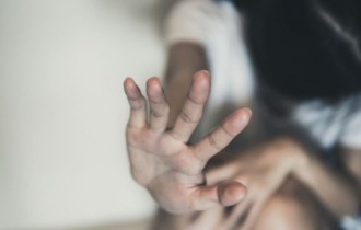 13 жасар қызды әкесінің досы зорлап, инфекция жұқтырған